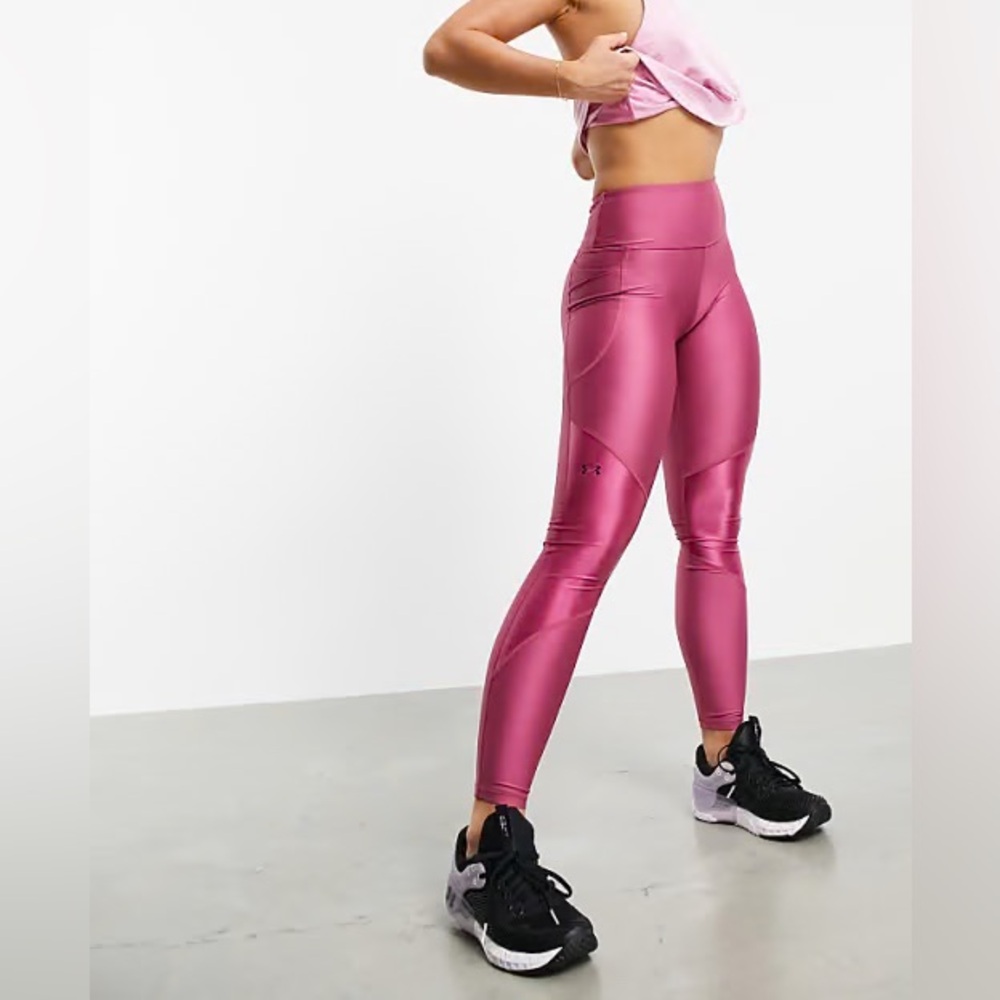 Under Armour Pink Shine HeatGear Compression Performance Leggings, size medium